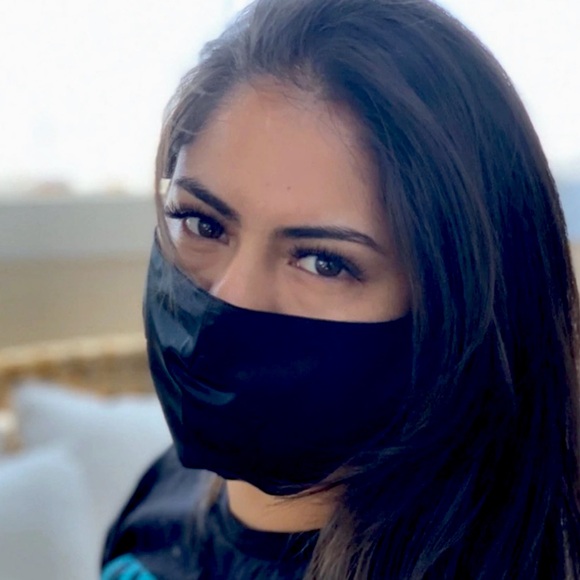 NWT Blissy Sealed in Package 100% Mulberry Silk Personal Face Mask Black - Picture 2 of 6